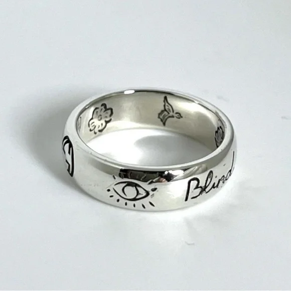 Gucci Silver Band Rings with Engraved Designs - Picture 2 of 14
